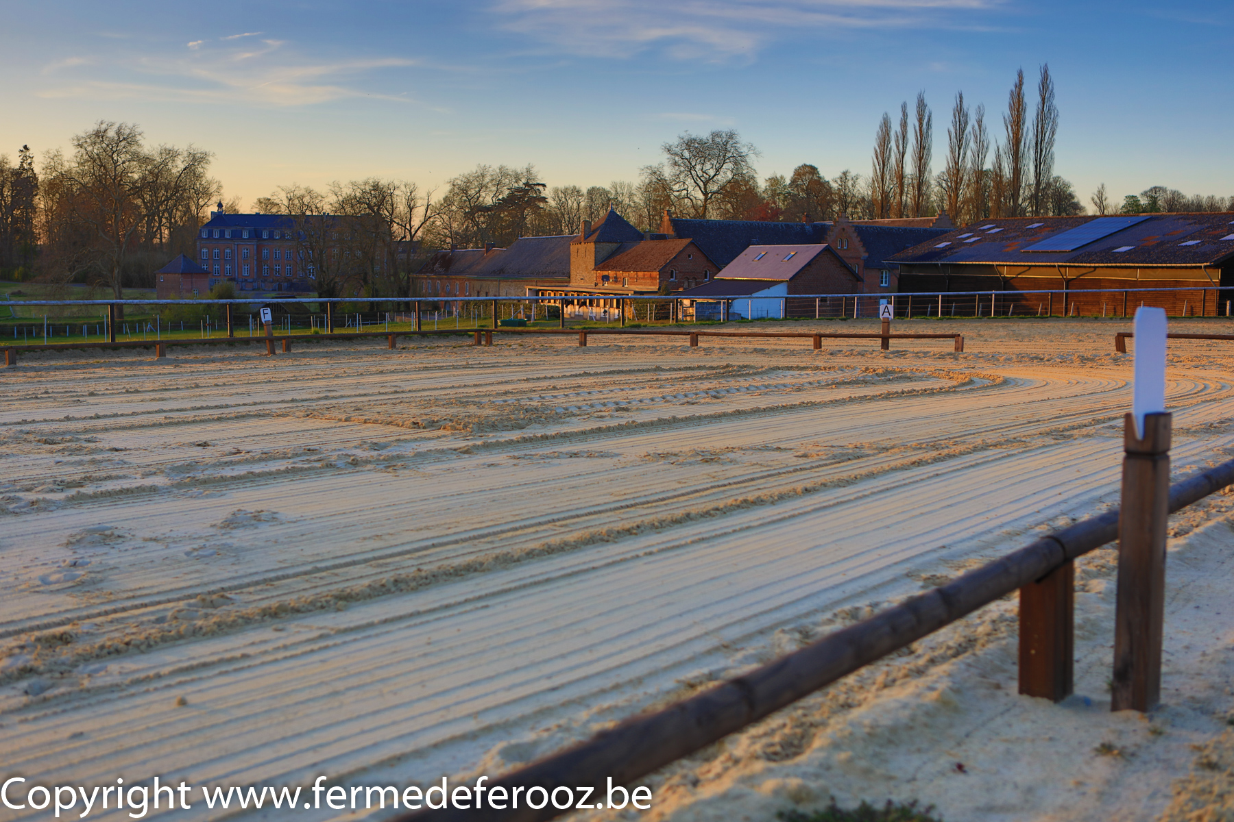 Manege